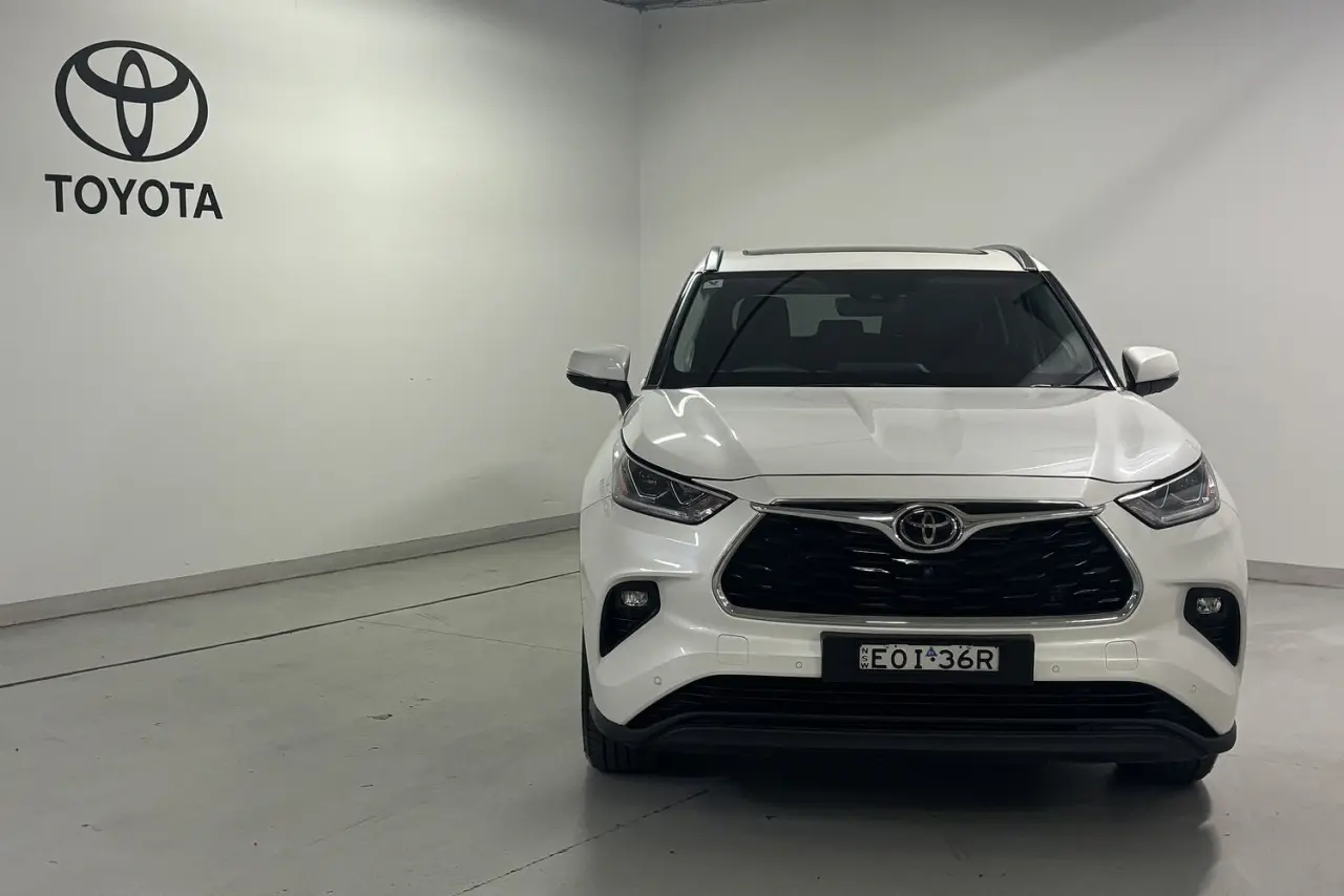 2021 Toyota Kluger Gallery Image 2