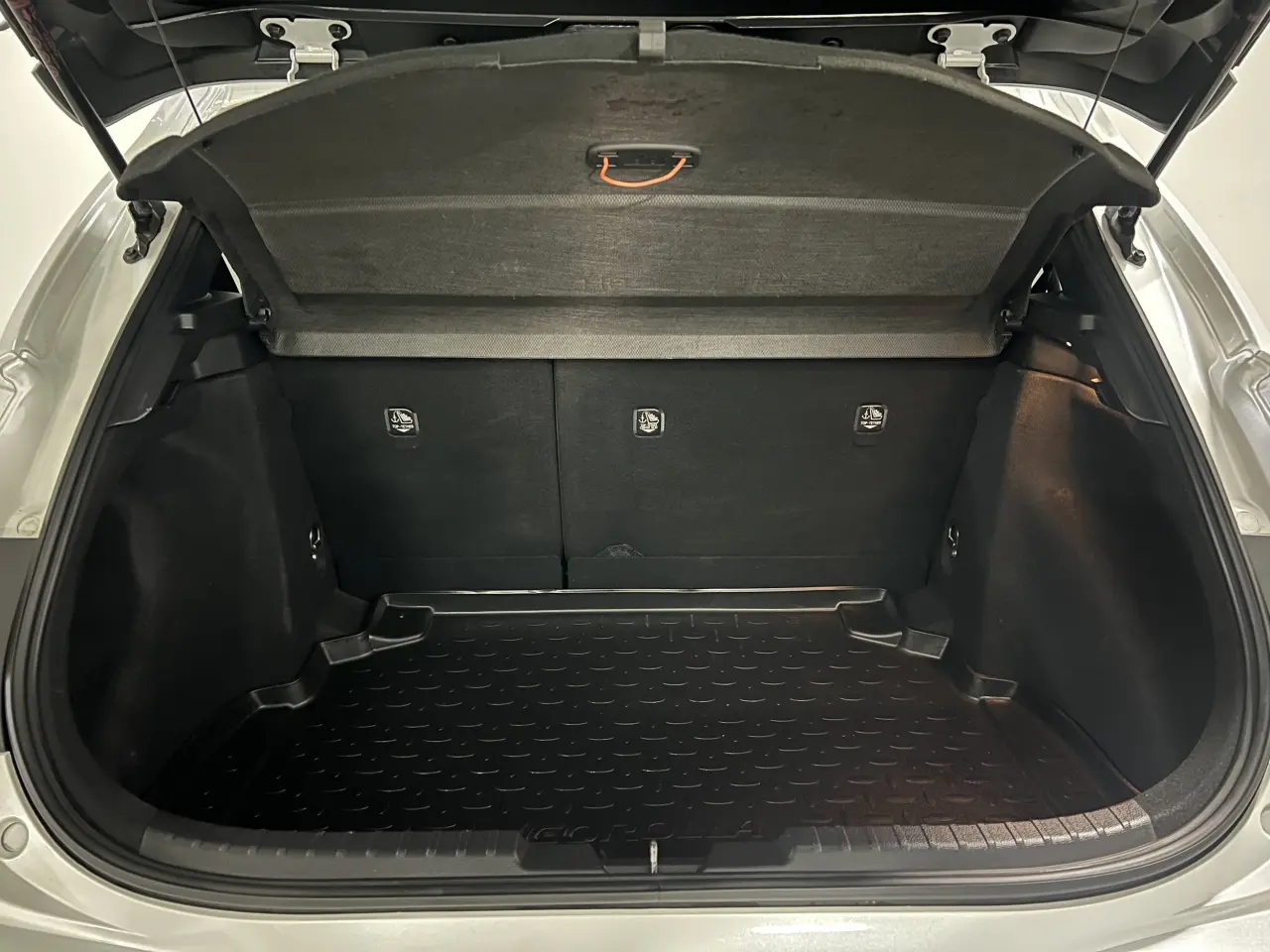 2021 TOYOTA COROLLA Gallery Image 12