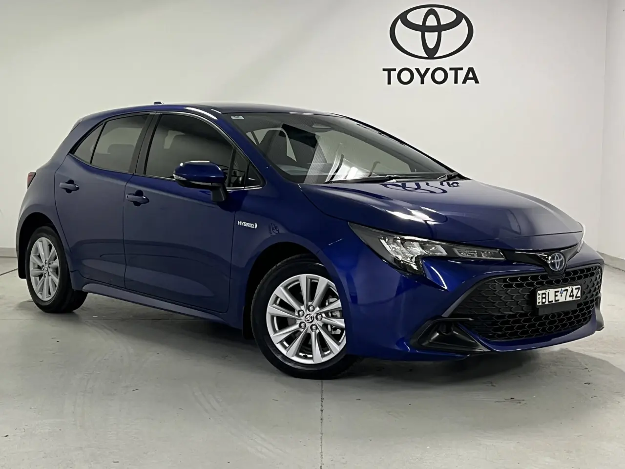 2023 TOYOTA COROLLA Gallery Image 1