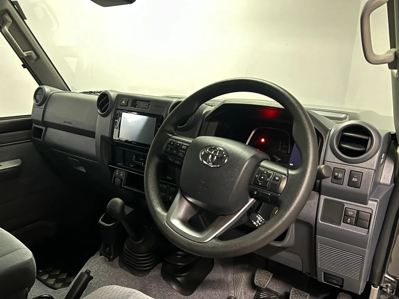 2025 TOYOTA LC MILITARY Gallery Image 10