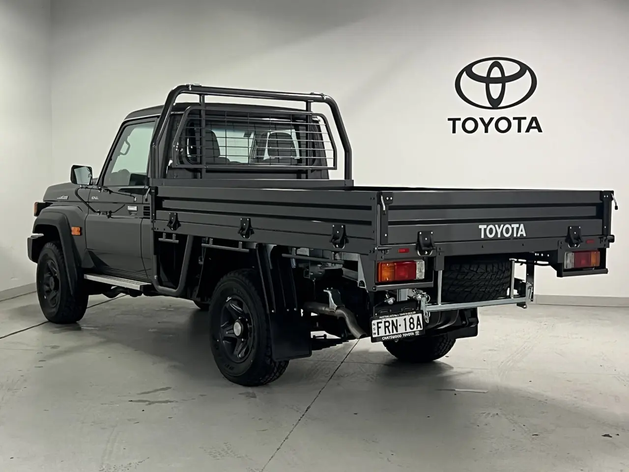 2025 TOYOTA LC MILITARY Gallery Image 8