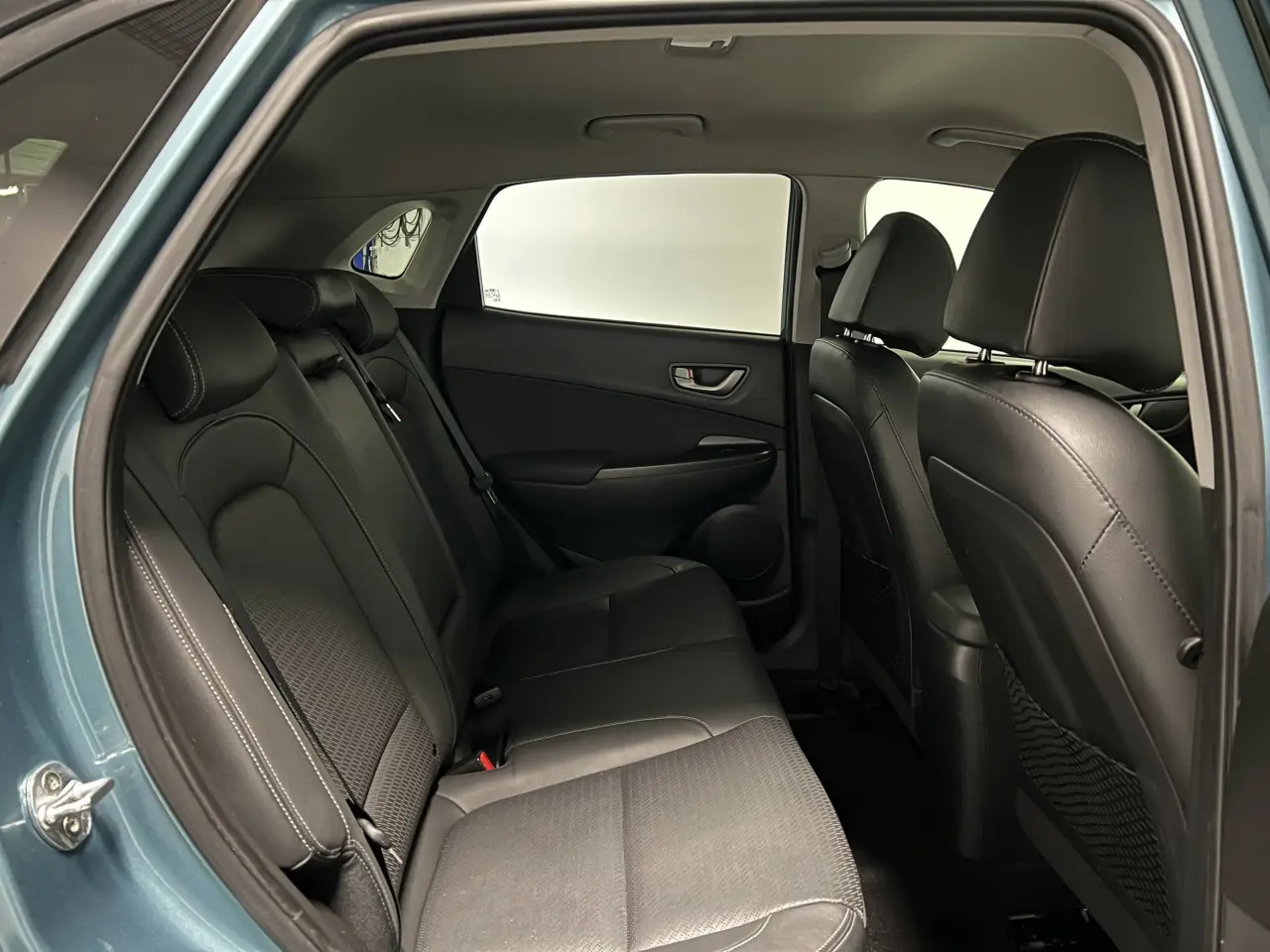2017 HYUNDAI KONA Gallery Image 11