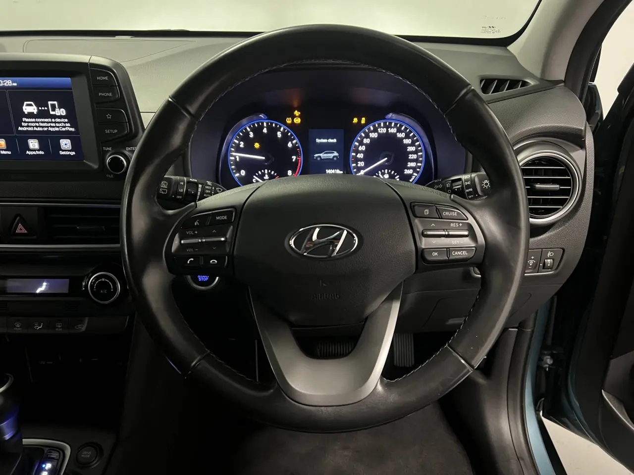 2017 HYUNDAI KONA Gallery Image 16