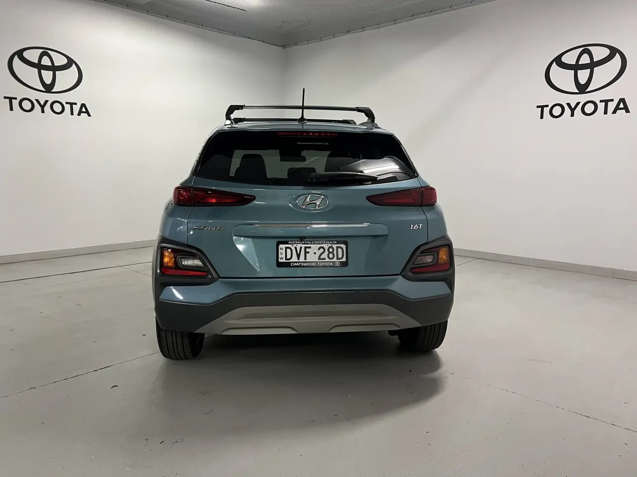 2017 HYUNDAI KONA Gallery Image 6