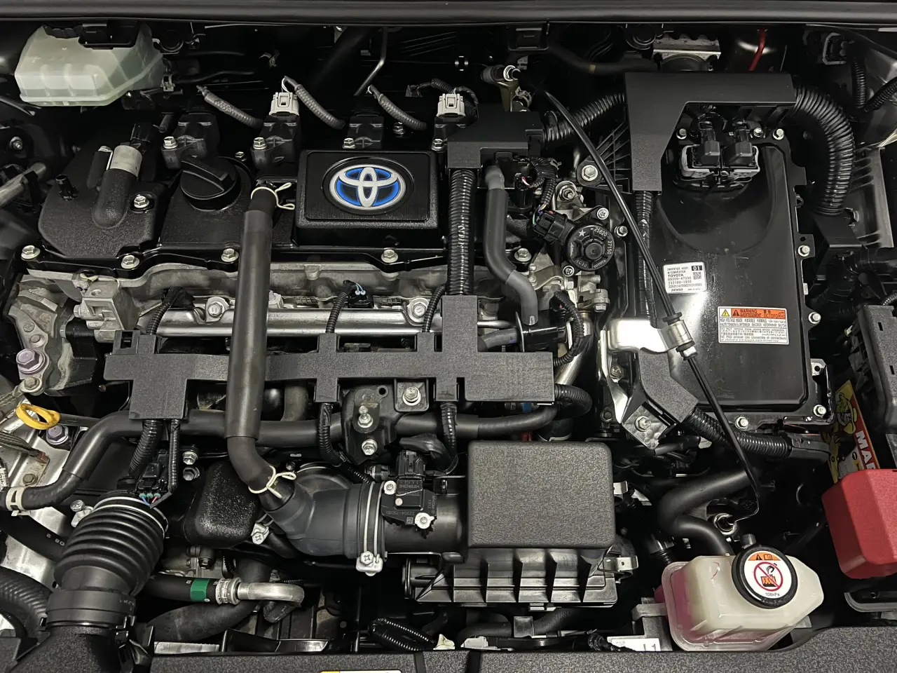 2021 TOYOTA COROLLA SEDAN HYBRID Gallery Image 21