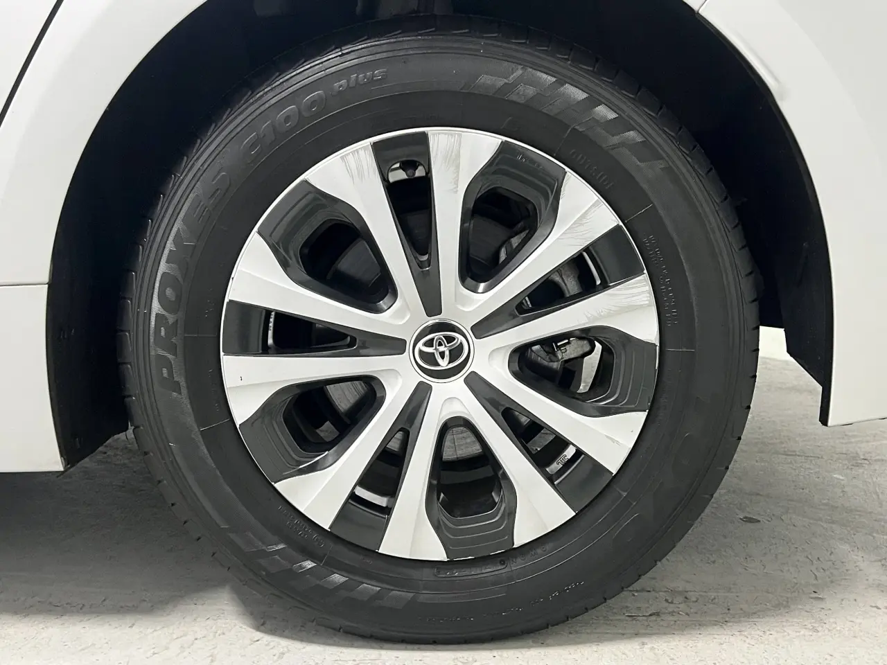 2021 TOYOTA COROLLA SEDAN HYBRID Gallery Image 5