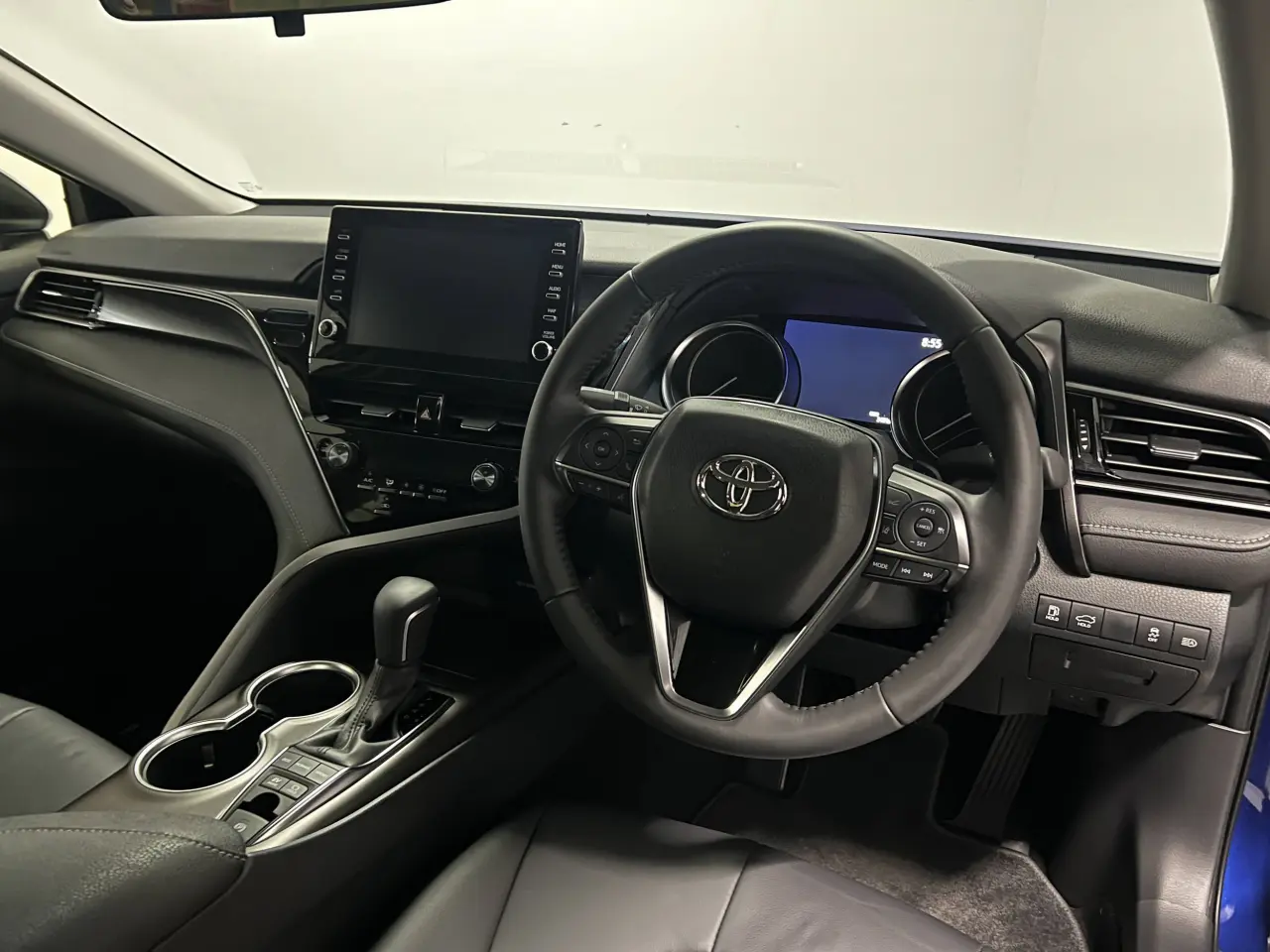 2024 TOYOTA CAMRY HYBRID Gallery Image 10