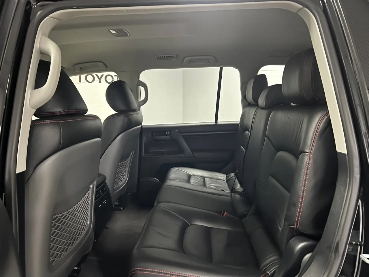 2021 TOYOTA LANDCRUISER Gallery Image 15