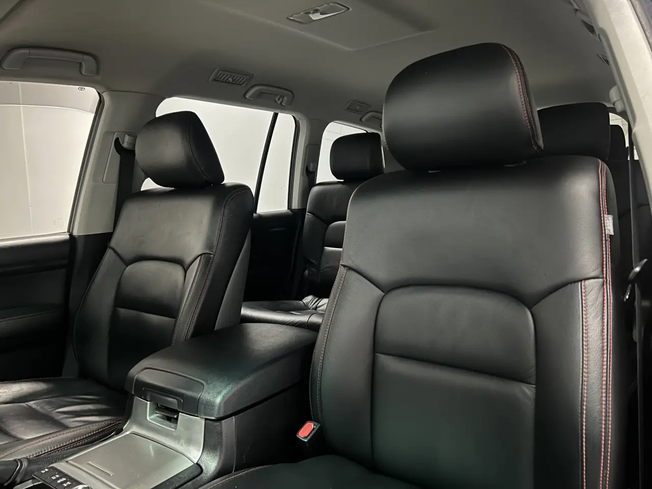 2021 TOYOTA LANDCRUISER Gallery Image 17