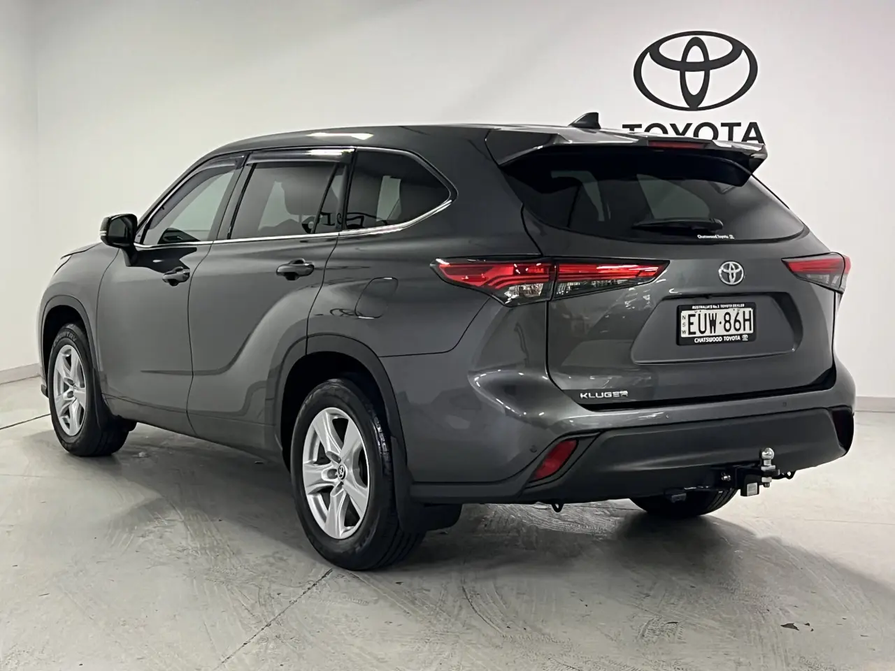 2022 TOYOTA KLUGER Gallery Image 8