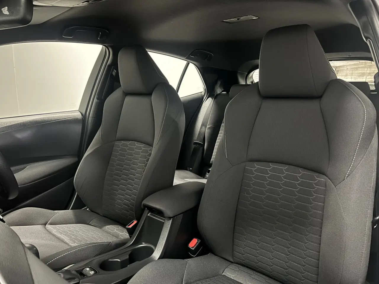 2020 TOYOTA COROLLA Gallery Image 15