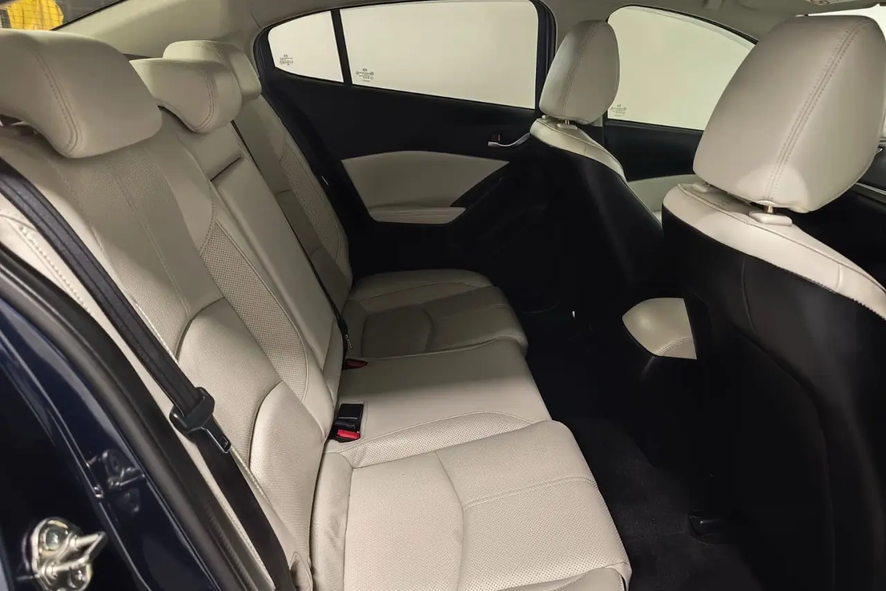 2016 Mazda 3 Gallery Image 10