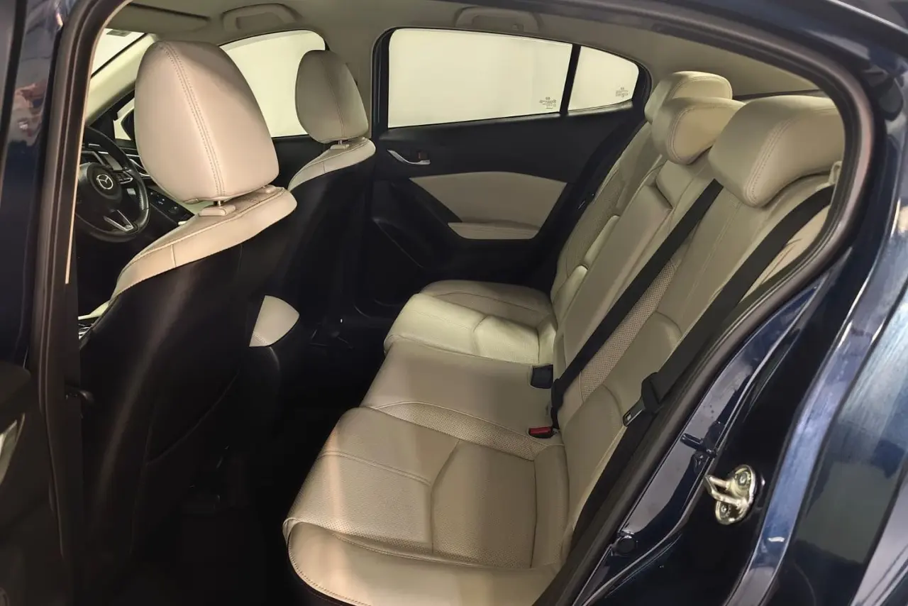 2016 Mazda 3 Gallery Image 12