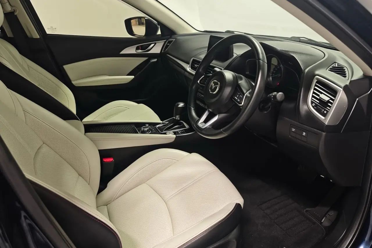 2016 Mazda 3 Gallery Image 8