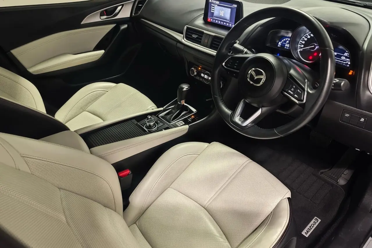 2016 Mazda 3 Gallery Image 9