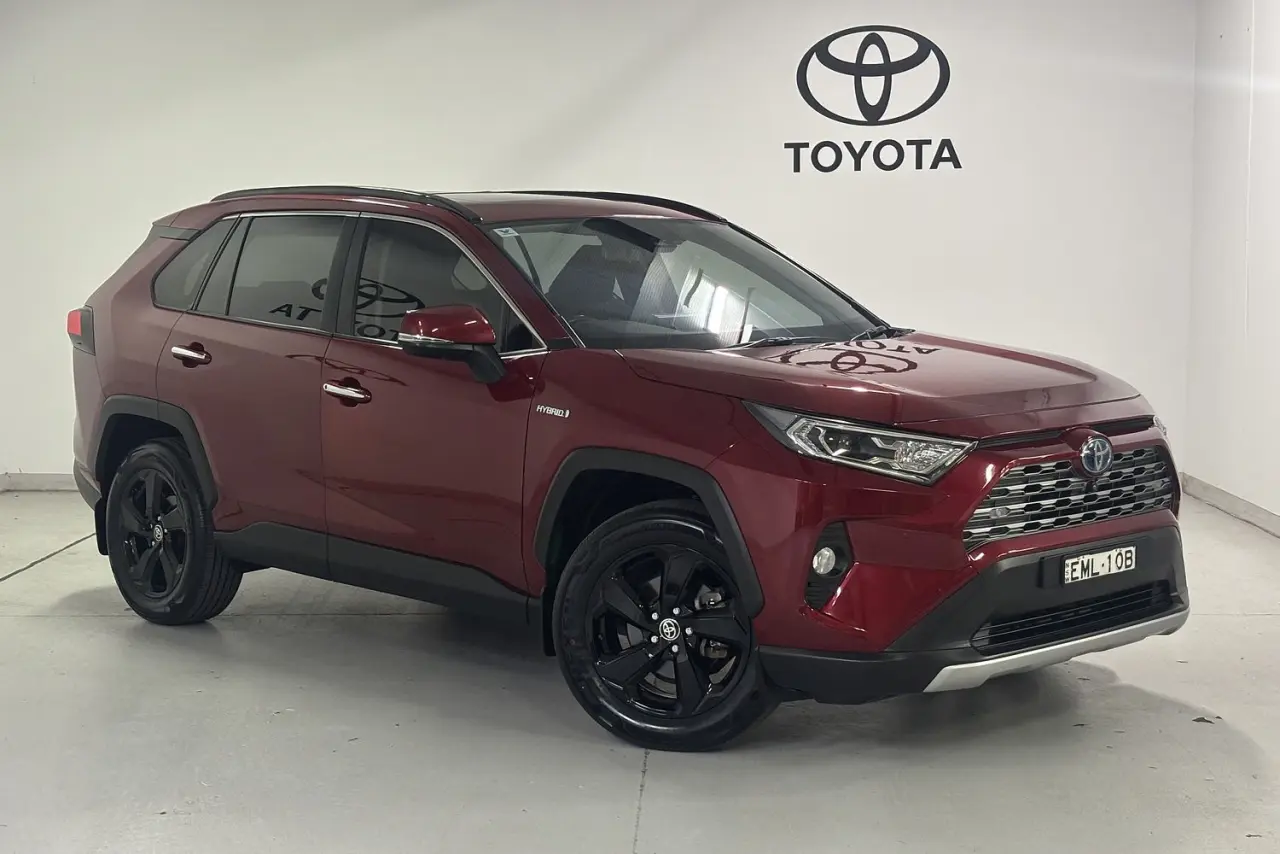 2020 Toyota RAV4 Gallery Image 1