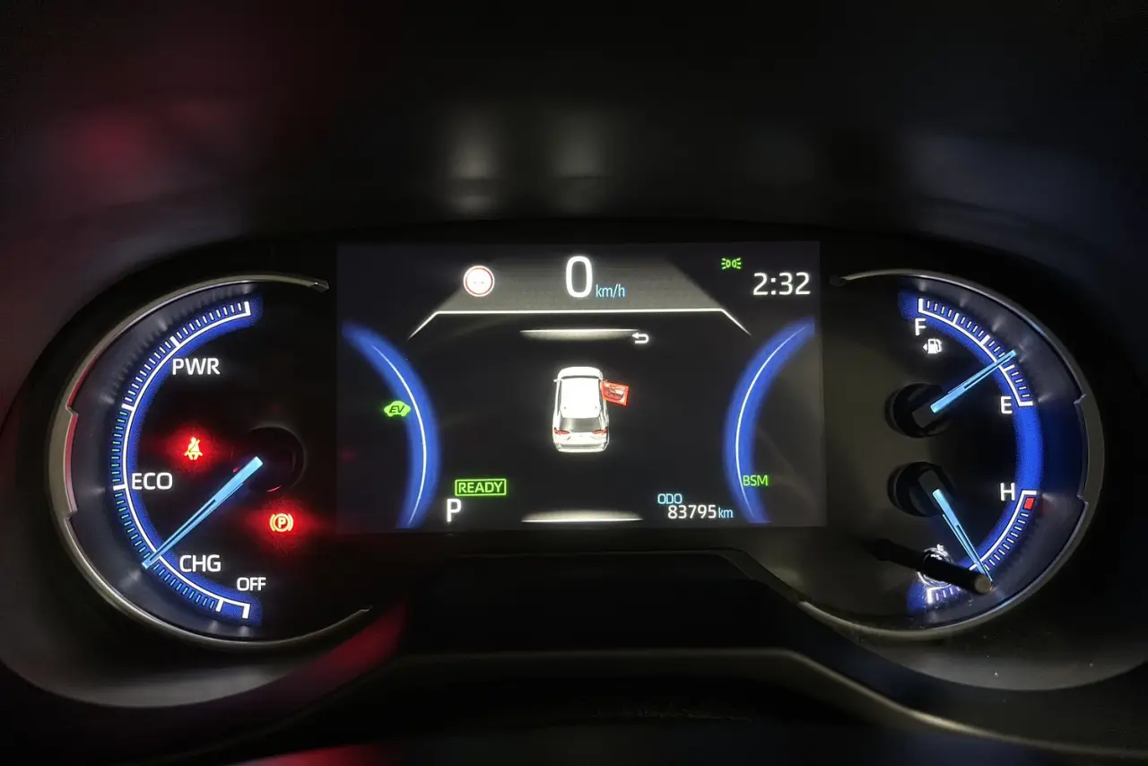 2020 Toyota RAV4 Gallery Image 16