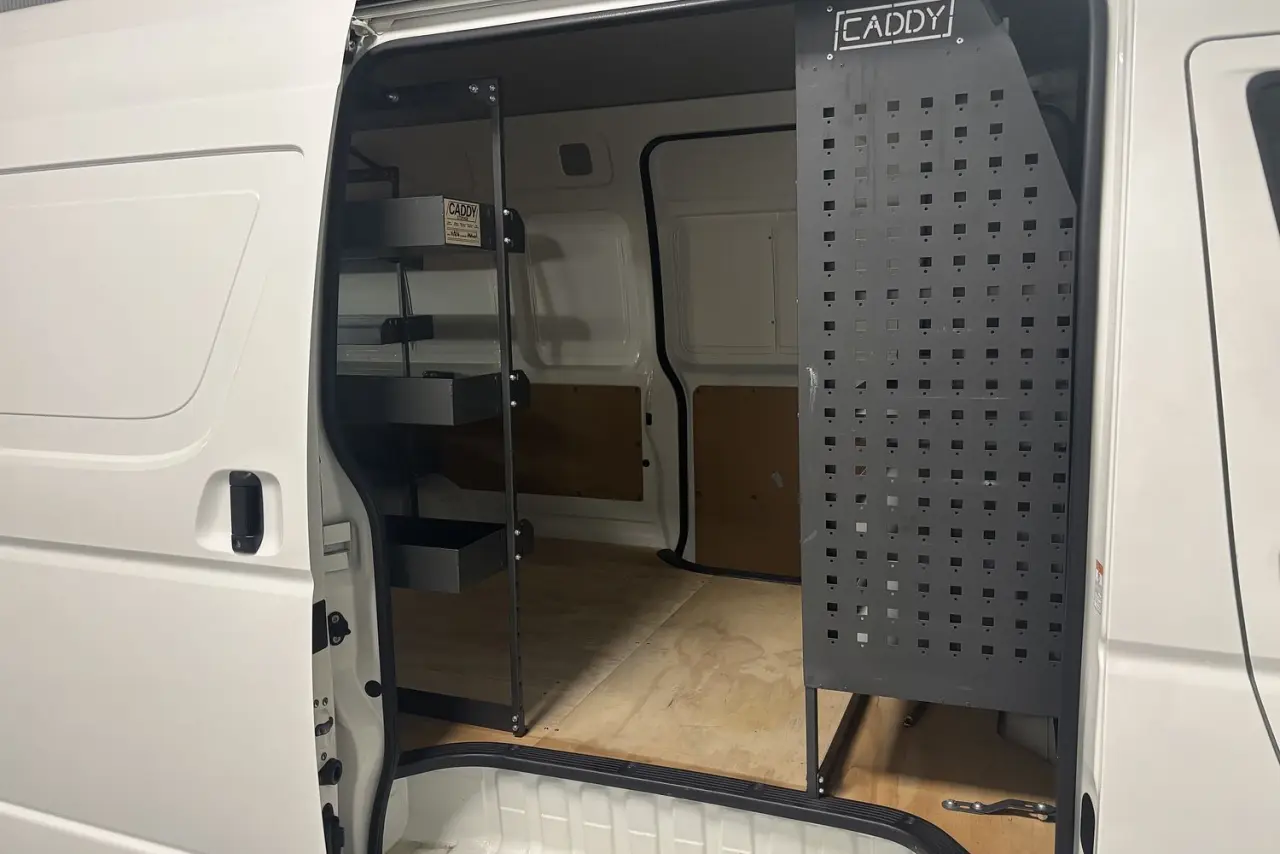2016 Toyota Hiace Gallery Image 13