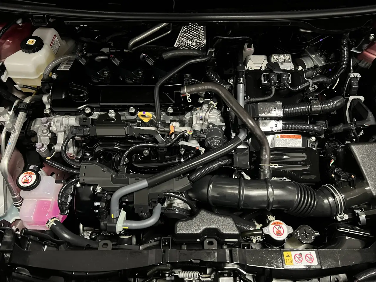 2022 TOYOTA YARIS CROSS HYBRID Gallery Image 21