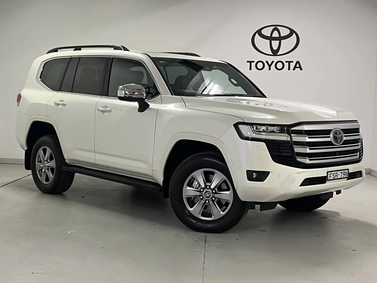 2022 TOYOTA LANDCRUISER Gallery Image 1