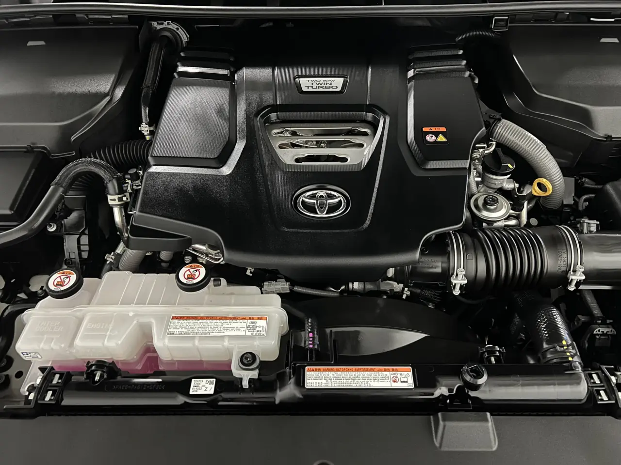 2022 TOYOTA LANDCRUISER Gallery Image 22