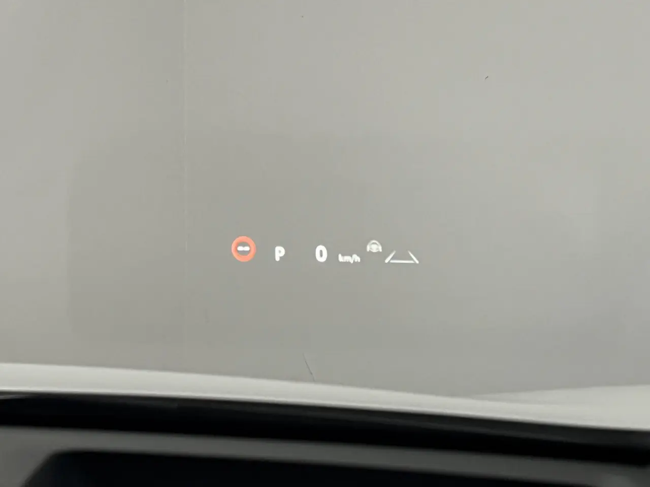 2024 TOYOTA C-HR HYBRID Gallery Image 18
