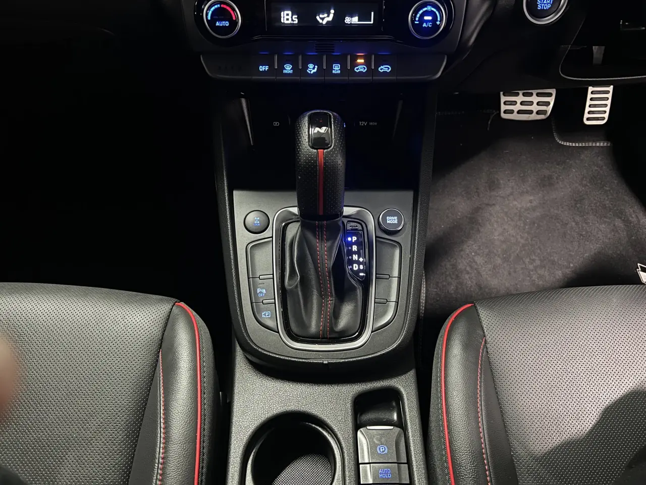 2022 HYUNDAI KONA Gallery Image 19