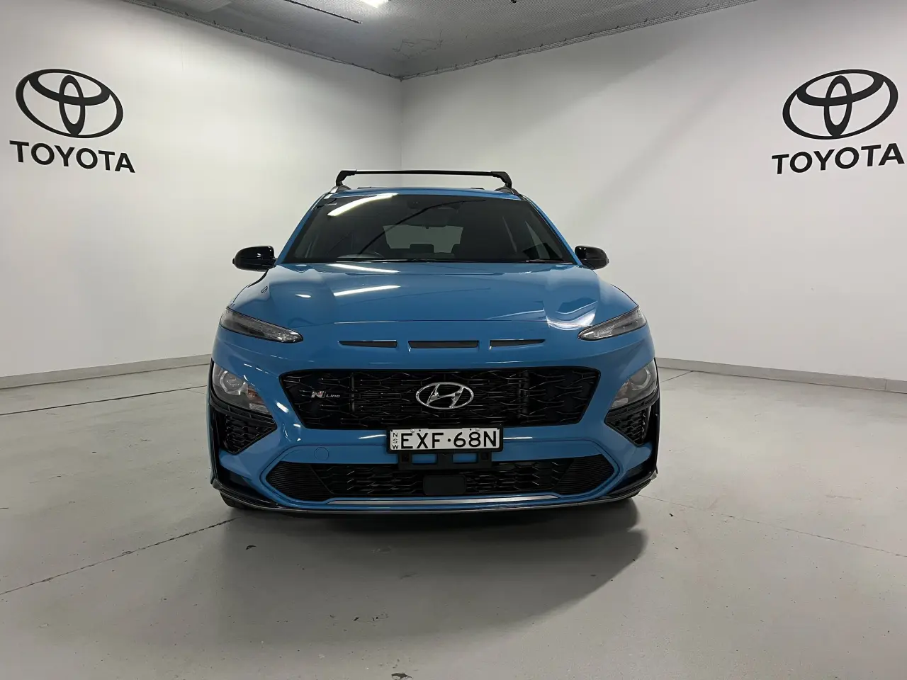 2022 HYUNDAI KONA Gallery Image 2