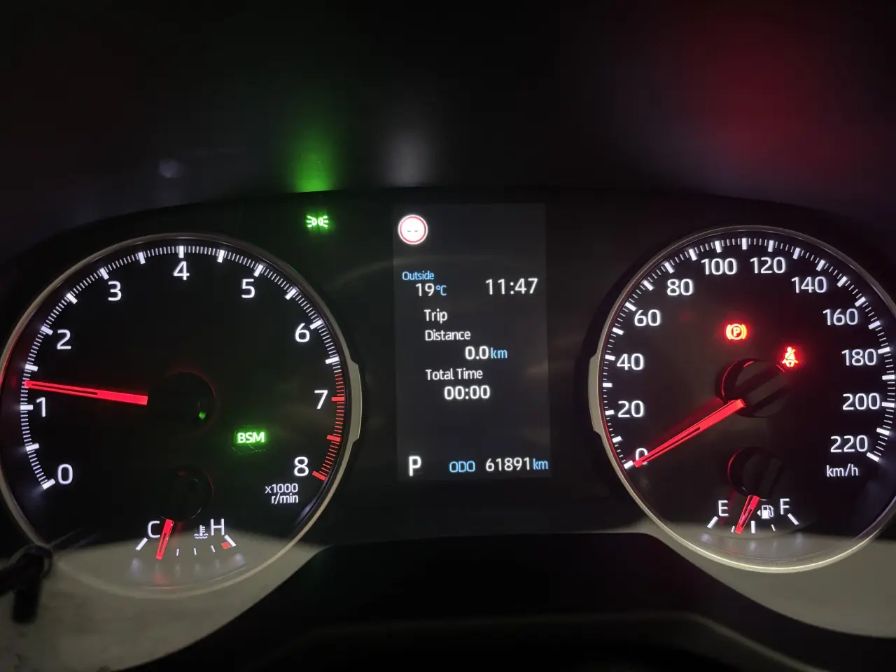 2020 TOYOTA RAV4 Gallery Image 16