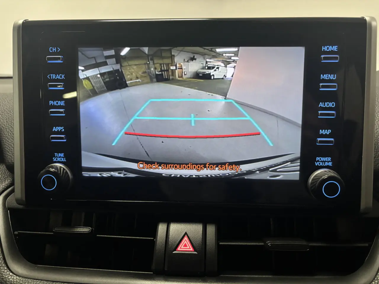 2020 TOYOTA RAV4 Gallery Image 18