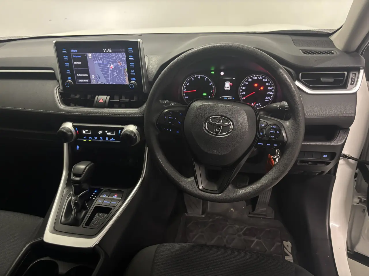 2020 TOYOTA RAV4 Gallery Image 19
