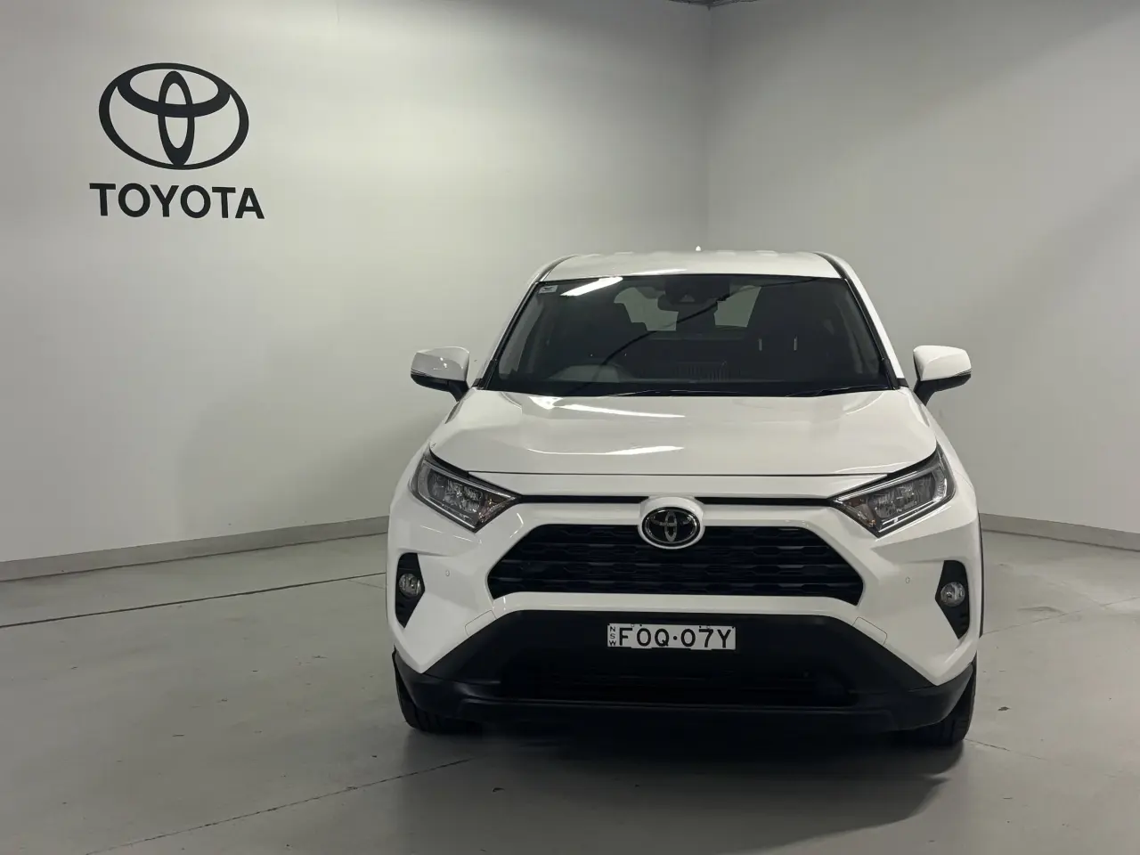 2020 TOYOTA RAV4 Gallery Image 2