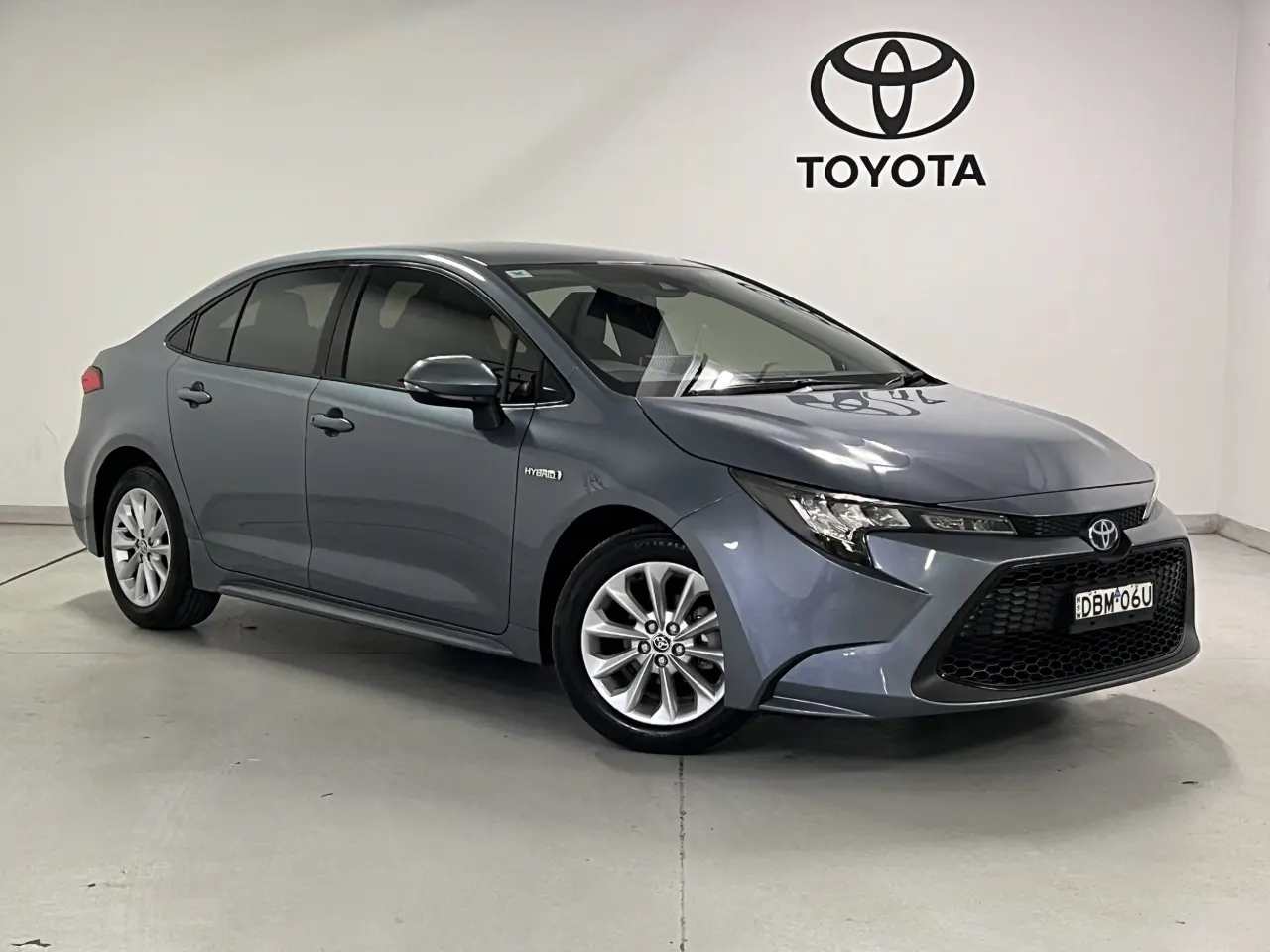 2022 TOYOTA COROLLA SEDAN HYBRID Gallery Image 1