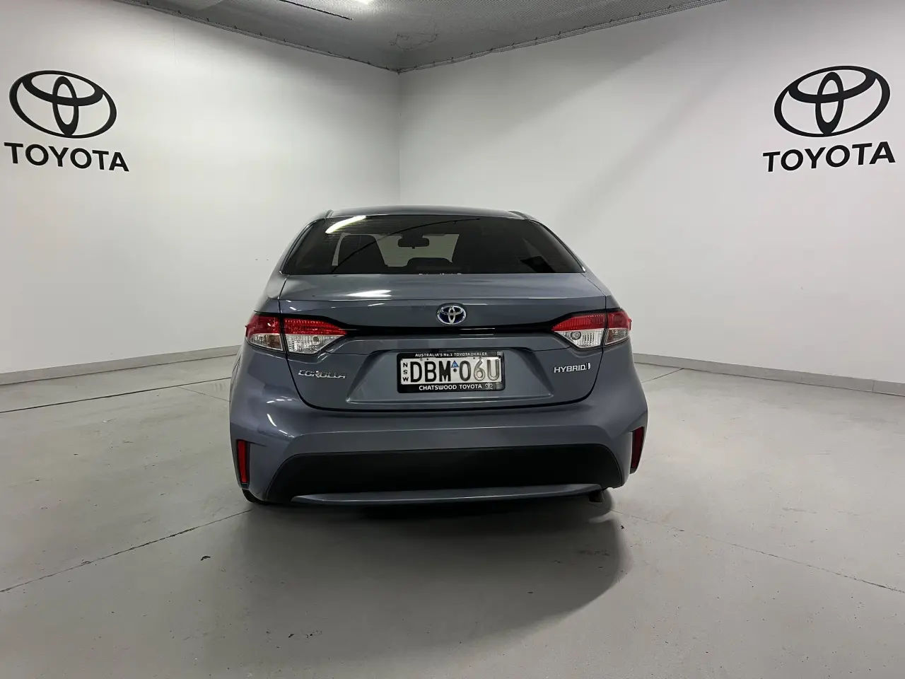2022 TOYOTA COROLLA SEDAN HYBRID Gallery Image 6