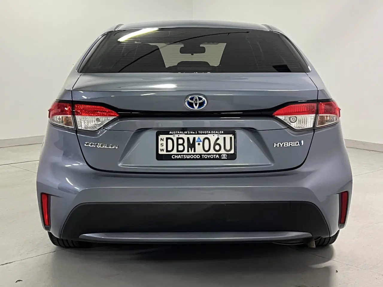 2022 TOYOTA COROLLA SEDAN HYBRID Gallery Image 7