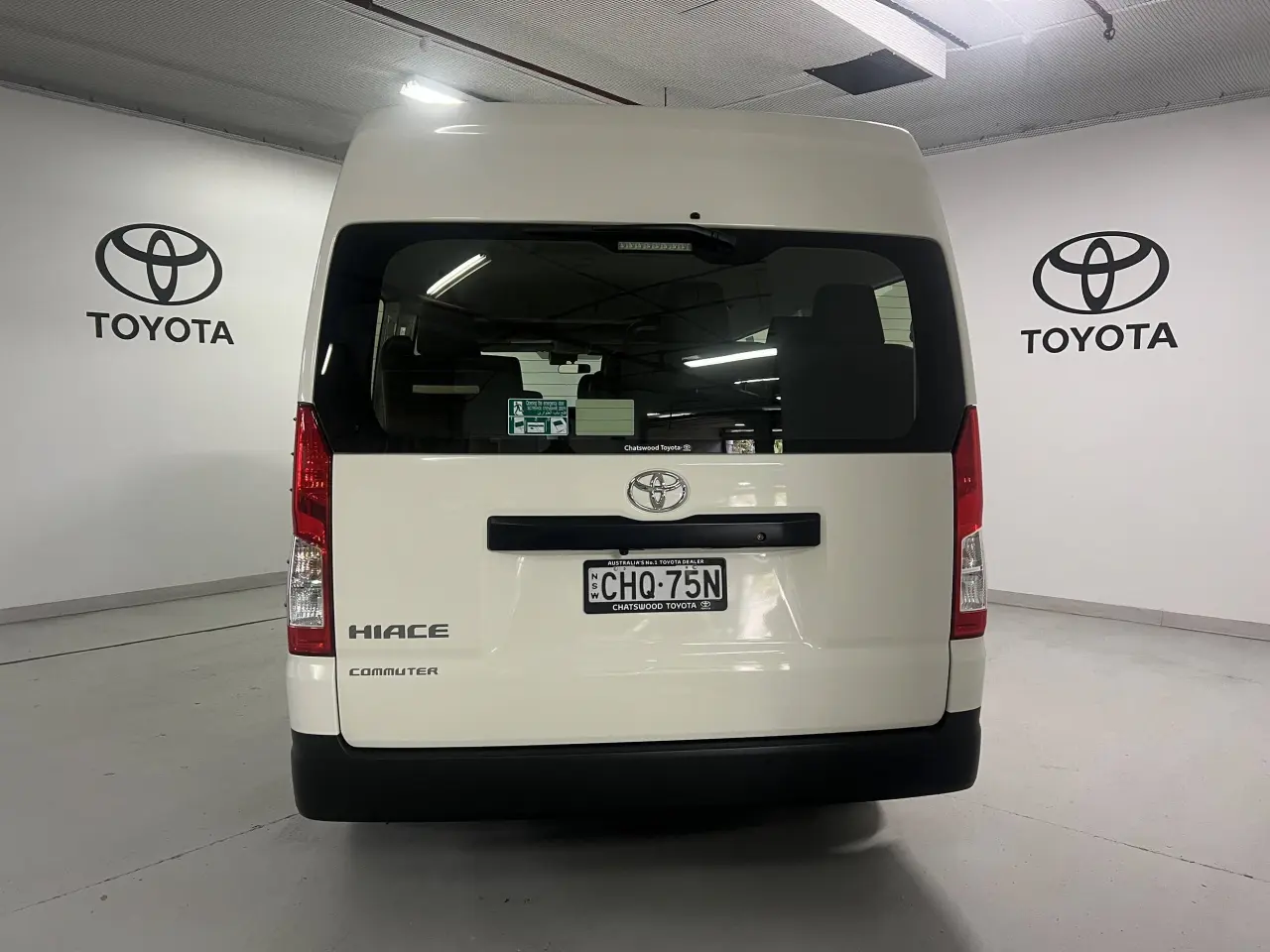 2024 TOYOTA HIACE Gallery Image 6
