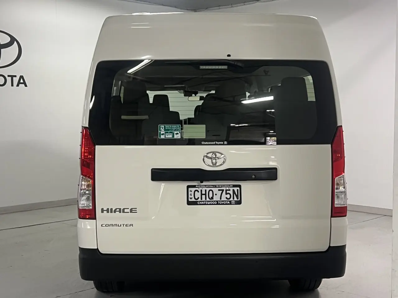 2024 TOYOTA HIACE Gallery Image 7