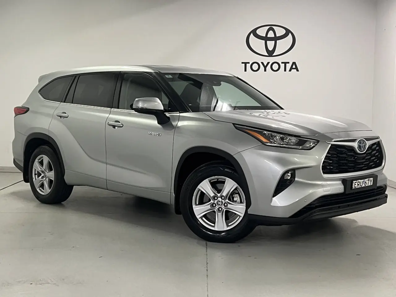 2021 TOYOTA KLUGER HYBRID Gallery Image 1