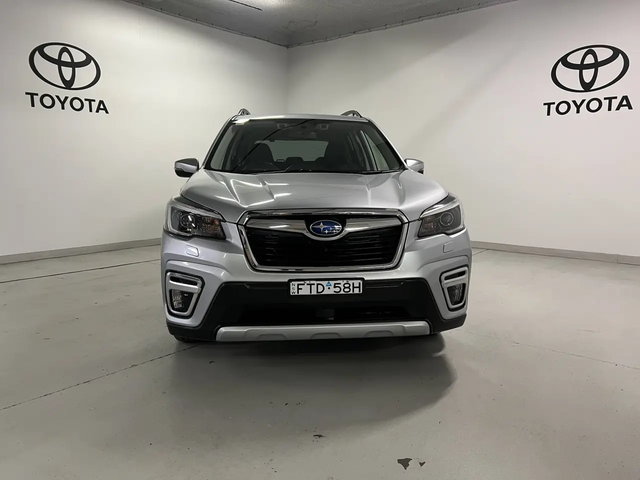 2021 SUBARU FORESTER Gallery Image 2