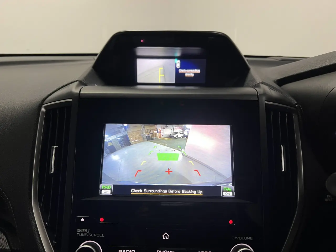 2021 SUBARU FORESTER Gallery Image 20