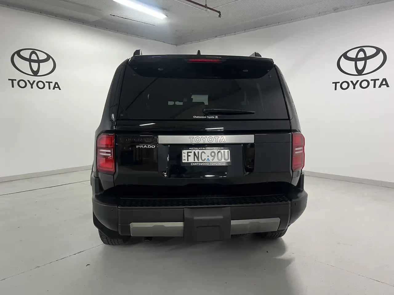 2024 TOYOTA PRADO Gallery Image 6