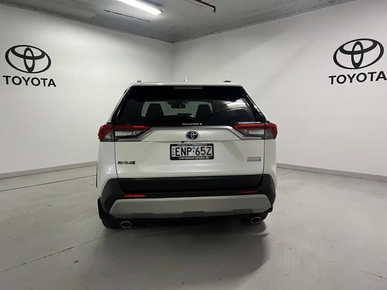 2020 TOYOTA RAV4 HYBRID Gallery Image 6