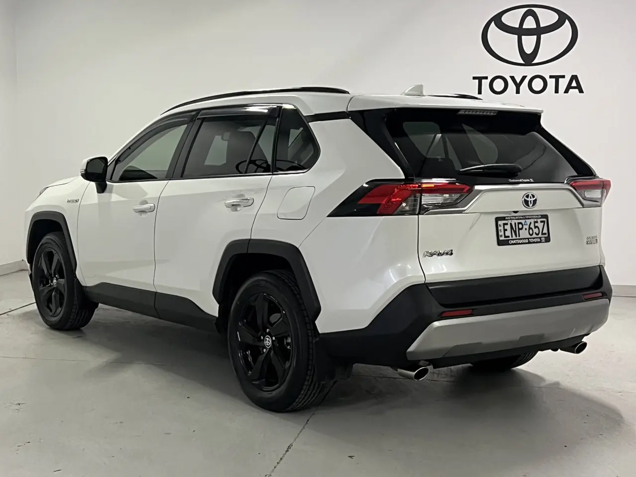 2020 TOYOTA RAV4 HYBRID Gallery Image 8