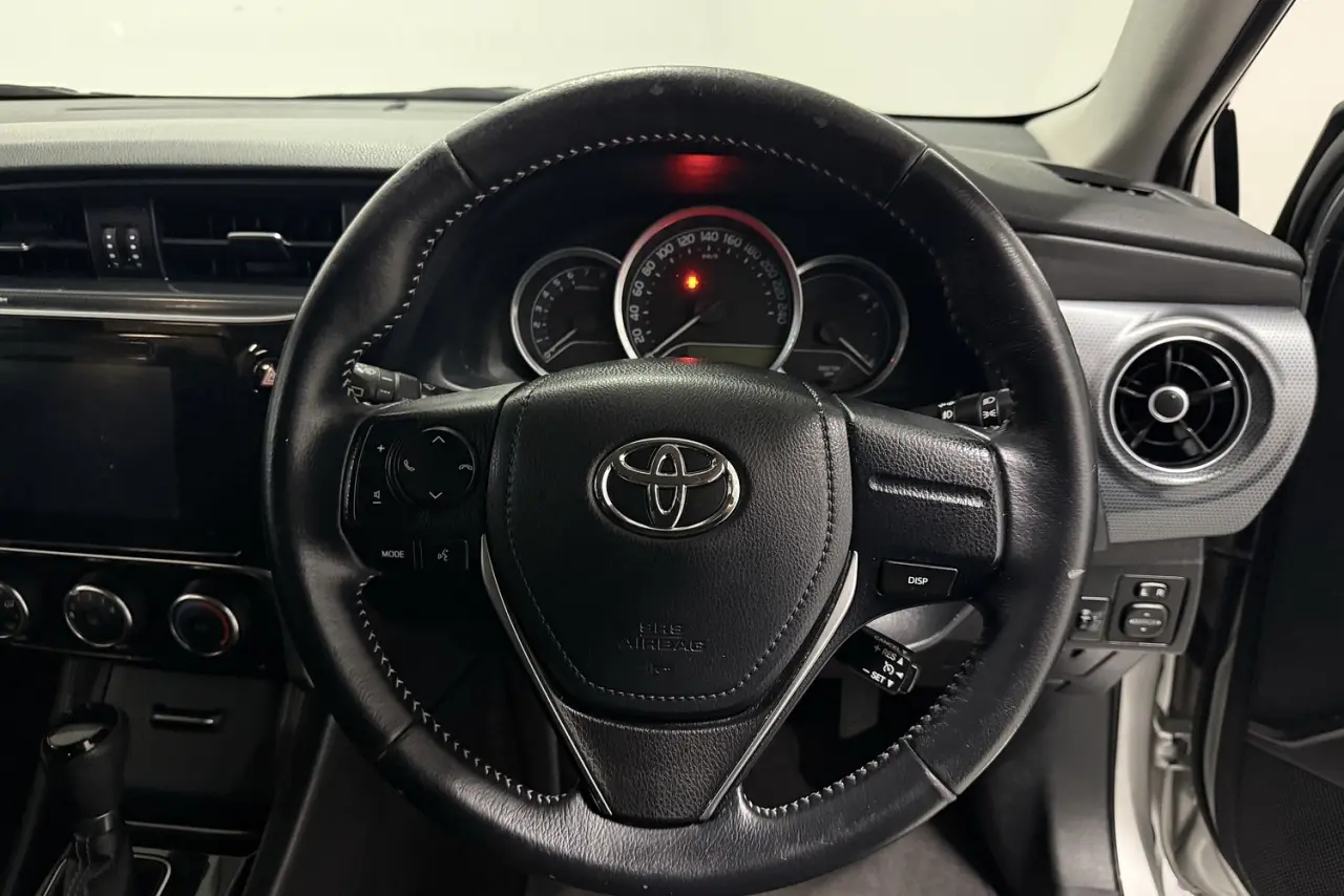 2016 Toyota Corolla Gallery Image 15