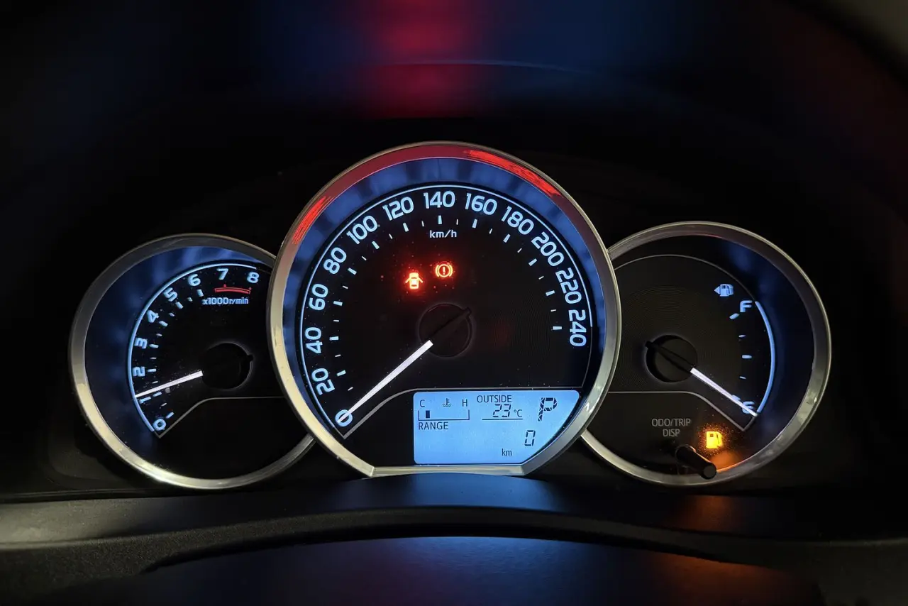 2016 Toyota Corolla Gallery Image 16