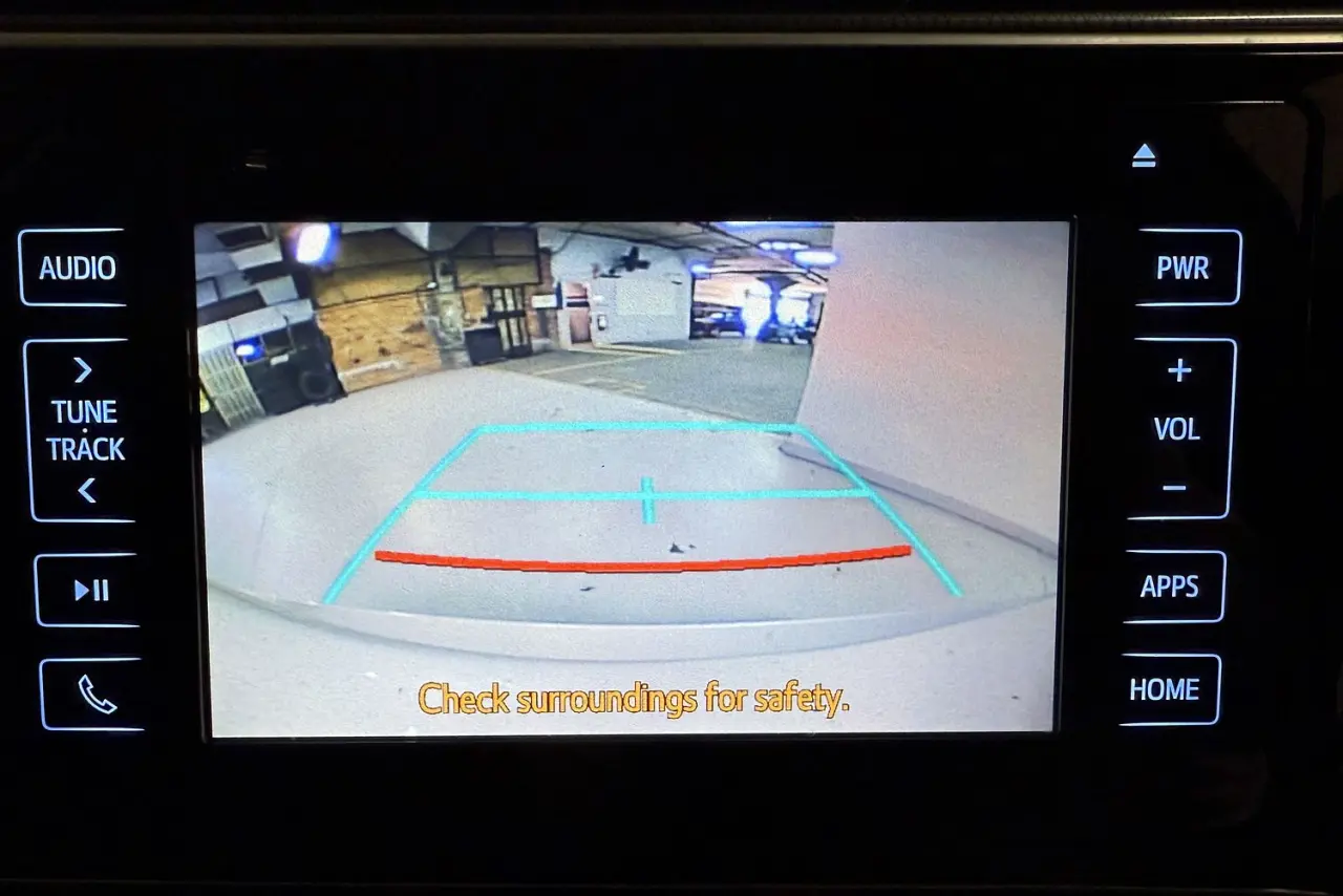 2016 Toyota Corolla Gallery Image 17