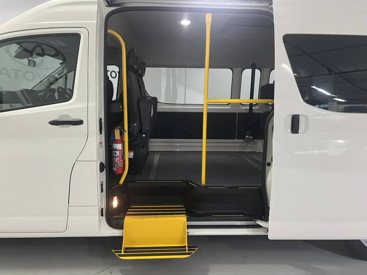 2024 TOYOTA HIACE Gallery Image 10