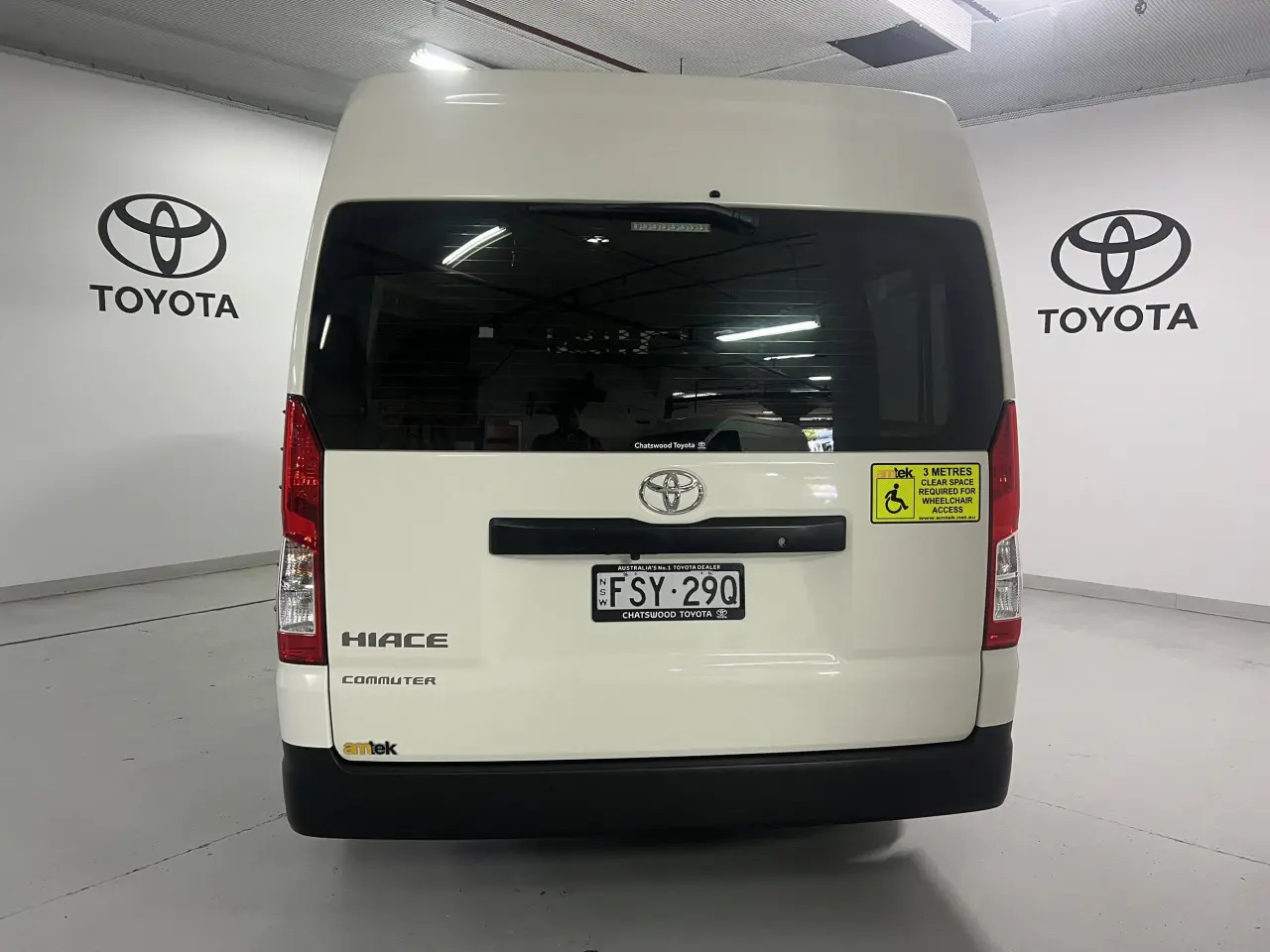 2024 TOYOTA HIACE Gallery Image 15
