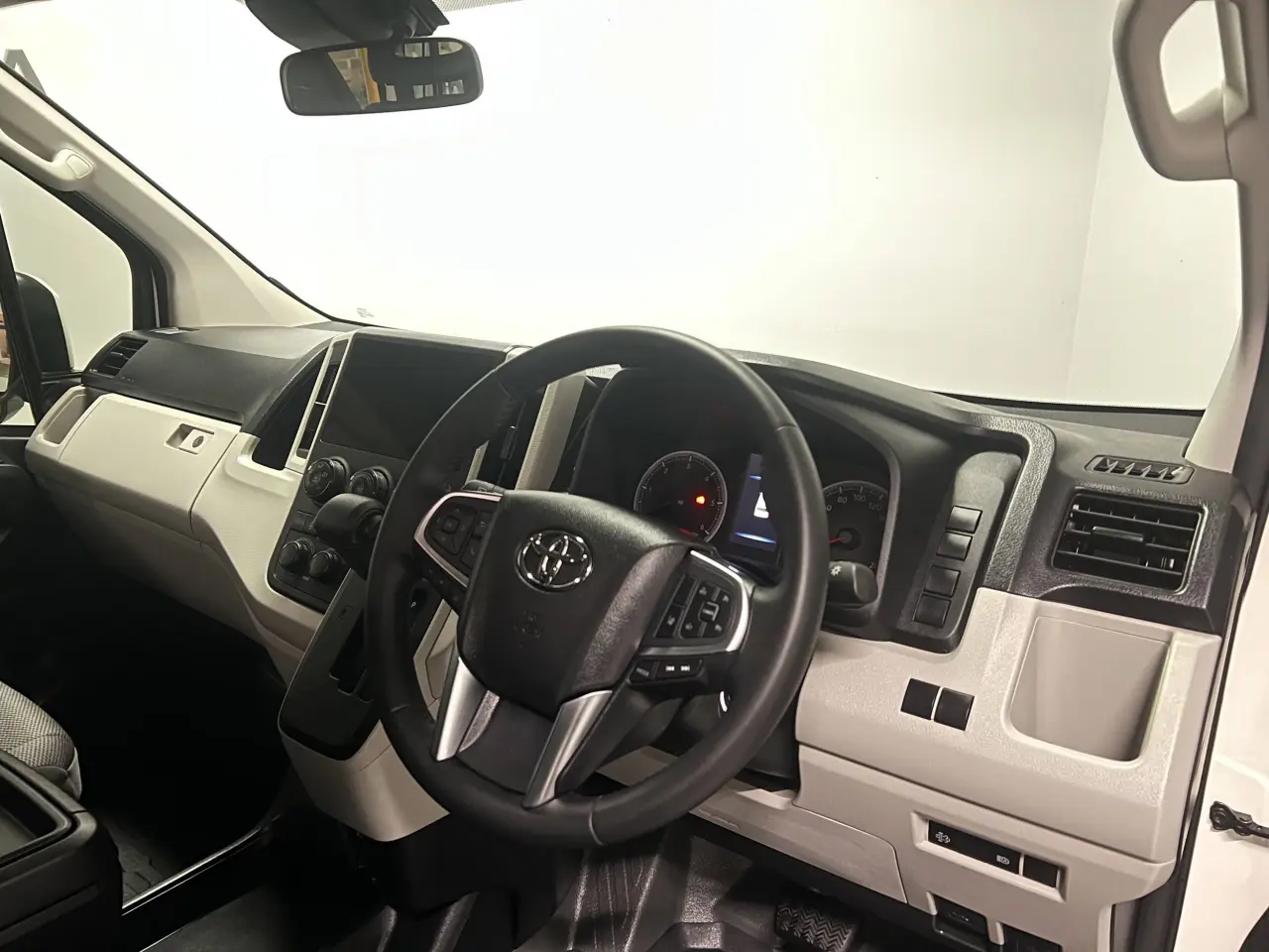 2024 TOYOTA HIACE Gallery Image 19