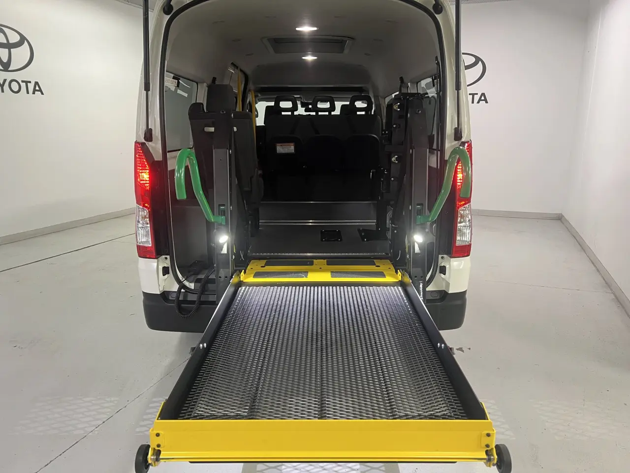 2024 TOYOTA HIACE Gallery Image 2